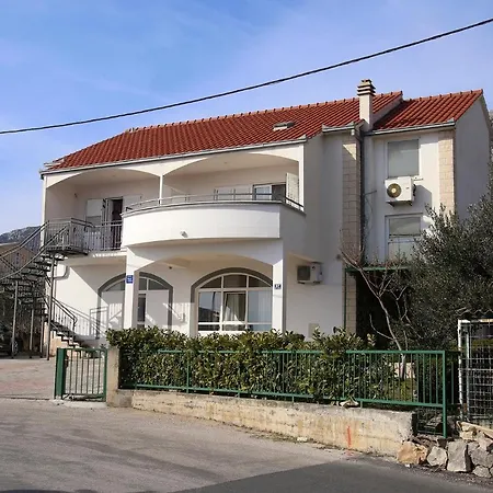 Adorable Ena Apartment Kastela